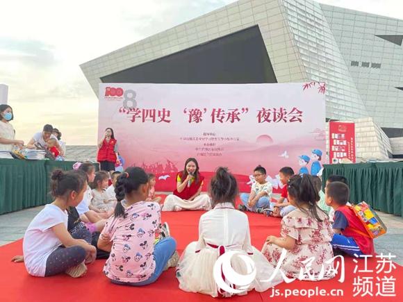 生活方式由自己定义，如何让极简和极繁并存于家居？游戏画面