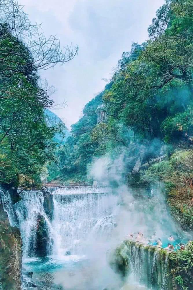 逃离荒凉之地