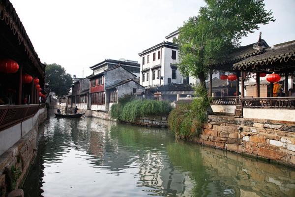 逃出安逸小乡村